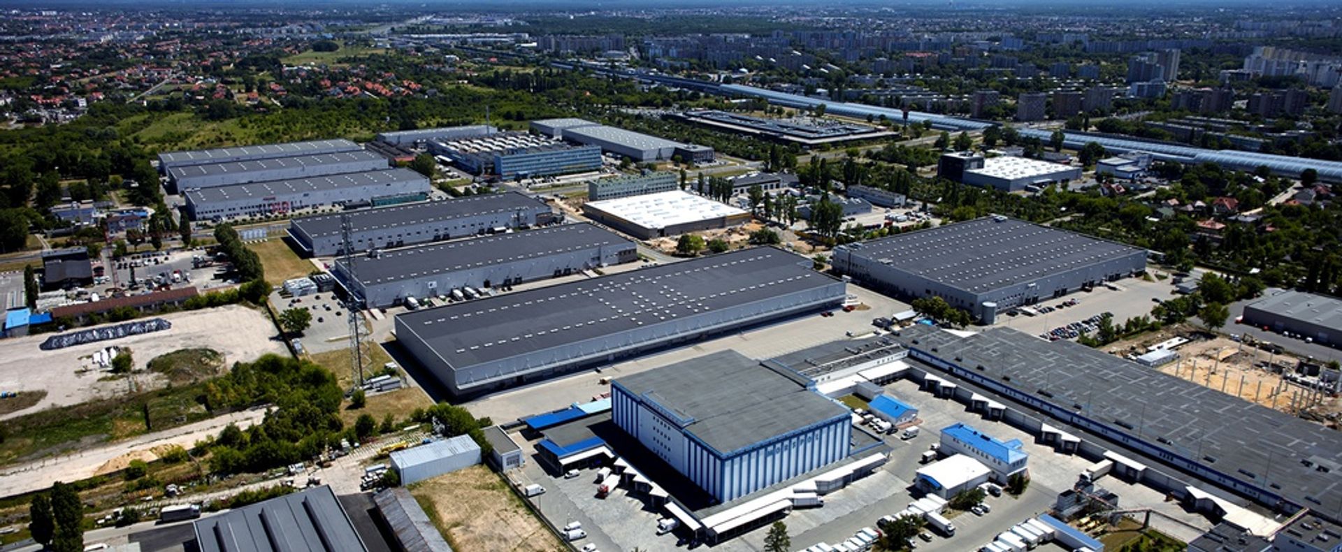 Firma Shim-Pol została pierwszym najemcą nowego budynku DC2 w kompleksie Prologis Park Warsaw-Żerań