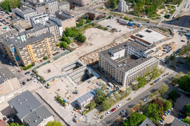 Kolej Dużych Prędkości w Łodzi. Zakończyli budowę komory przy Sienkiewicza [ZDJĘCIA Z LOTU PTAKA]