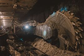 Pierwszy taki system w Europie. Kopalnia Janina uruchamia nowoczesny kompleks ścianowy z przełomowym sterowaniem elektrohydraulicznym