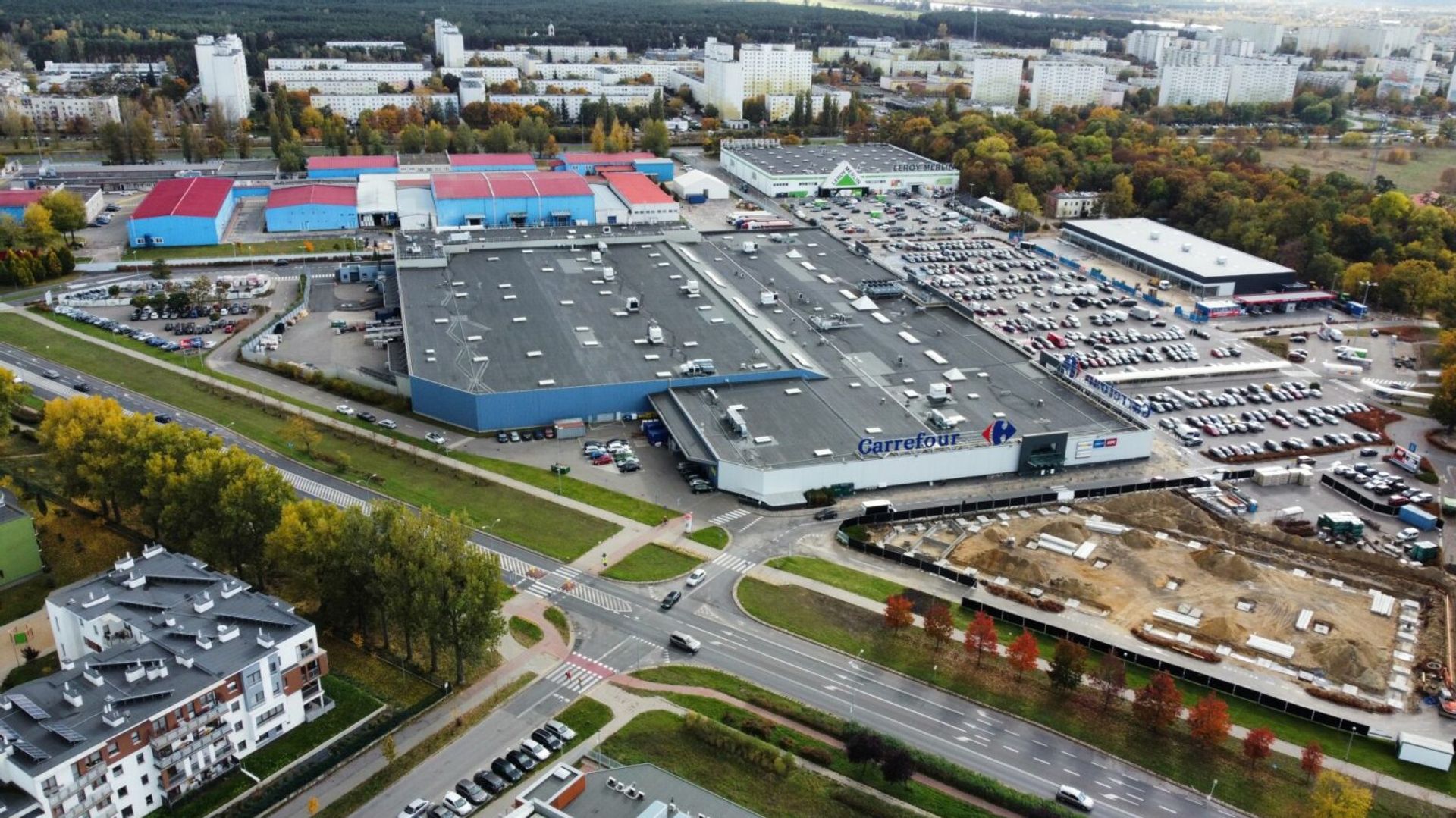 Na terenie centrum handlowego Nowe Bielawy w Toruniu powstają dwa nowe retail parki