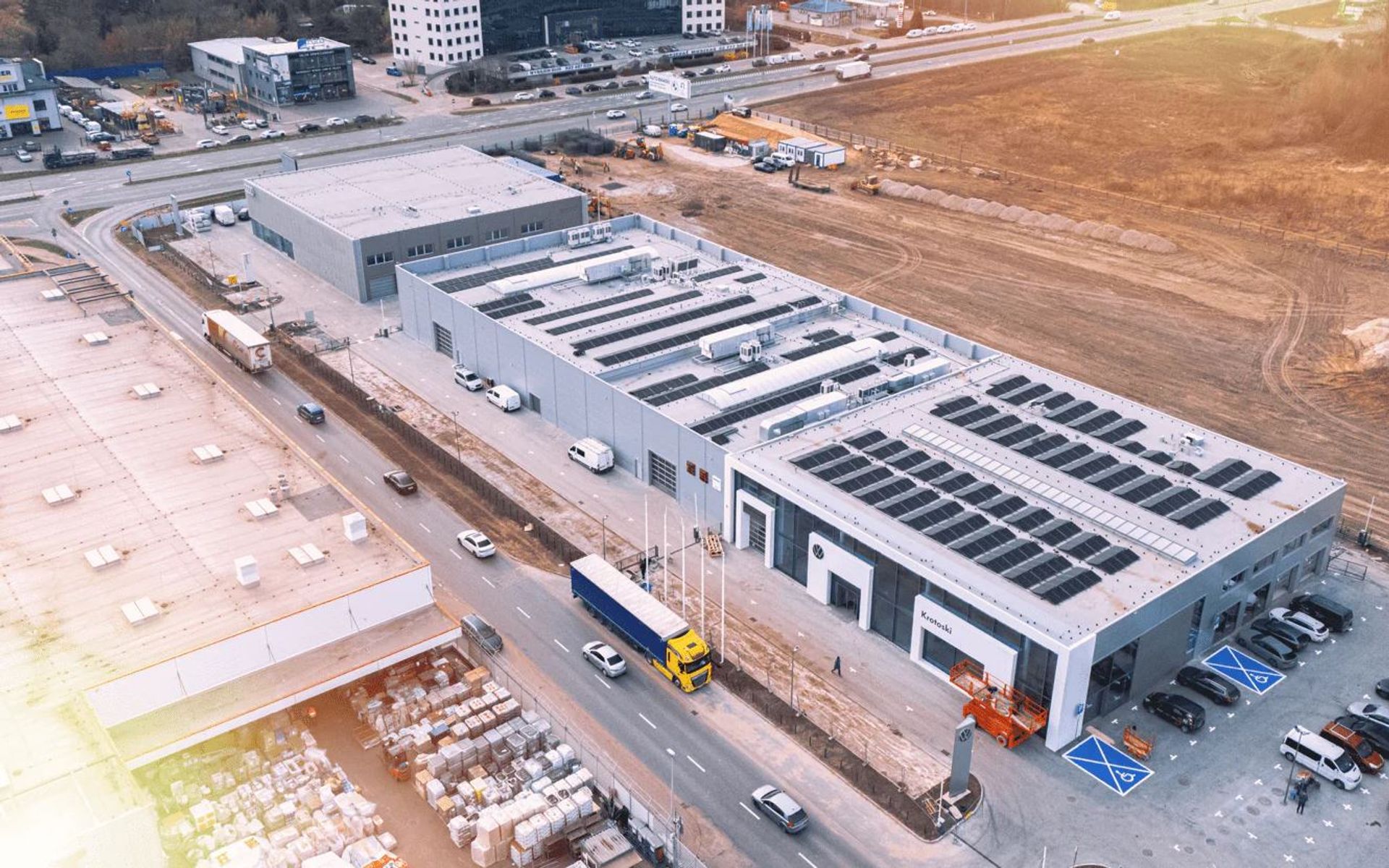 Grupa Krotoski otwiera nowoczesny salon Audi w Warszawie