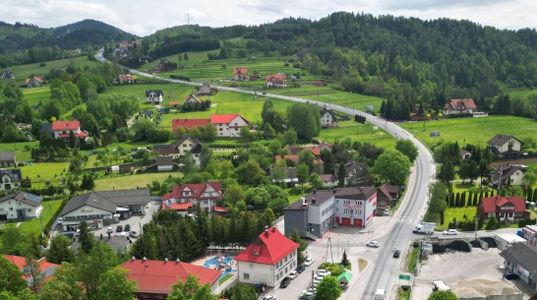 Podpisano umowę na rozbudowę kolejnego odcinka DK28 w Małopolsce