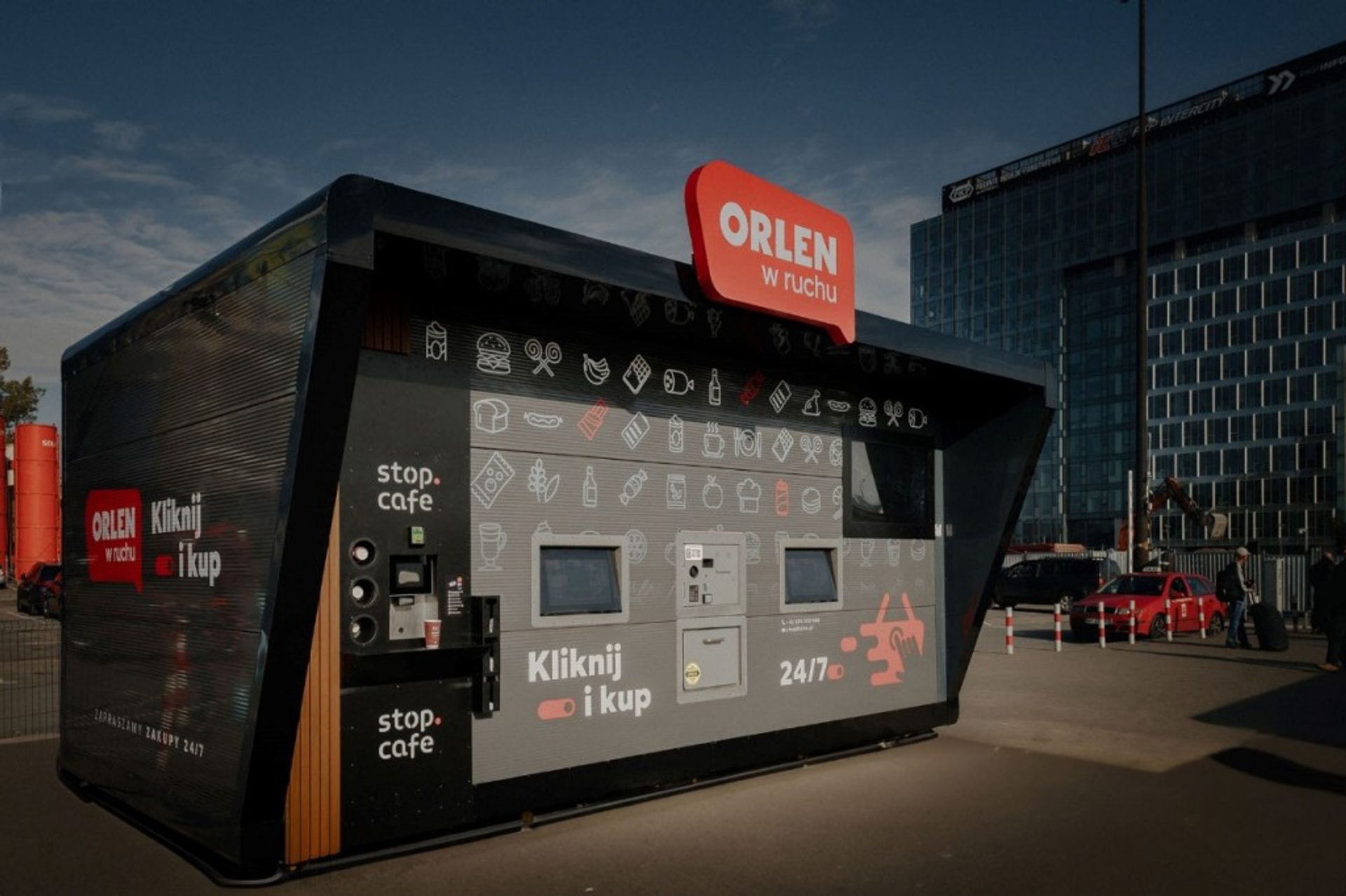 Grupa ORLEN uruchomiła pierwszy punkt automatycznej sprzedaży pod marką ORLEN w ruchu