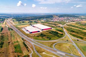 Setki nowych miejsc pracy! 7R i WOOD & Company zrealizują wielką inwestycję pod Gdańskiem