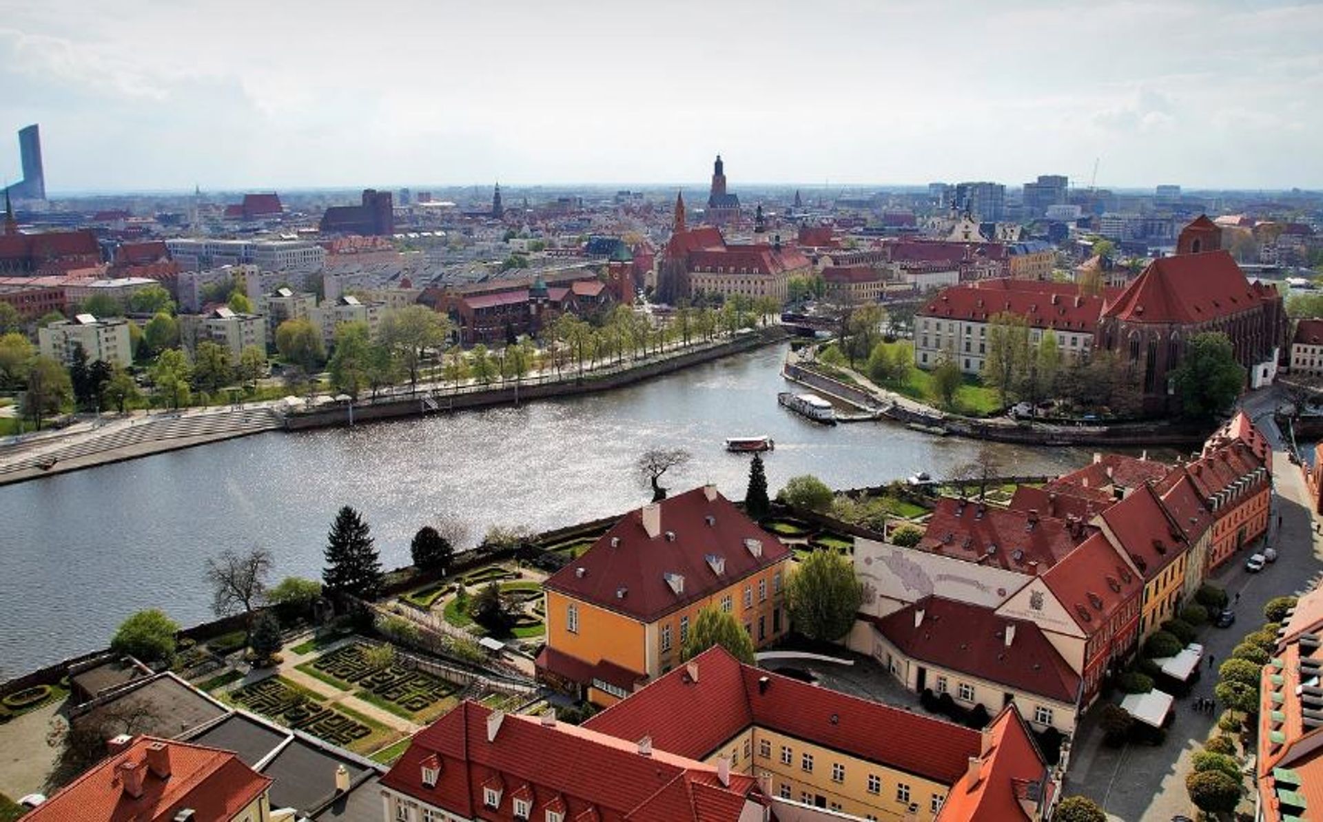 Osiem miast w Polsce dostanie łącznie 190 mln zł. Mają zwiększyć ochronę przed ekstremalnymi opadami