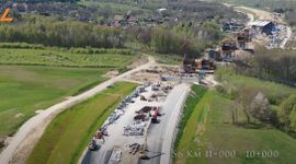 Trwają zaawansowane prace na budowie odcinka drogi S6 – obwodnicy Koszalina i Sianowa [FILMY]