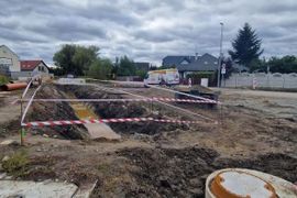 Ruszyła modernizacja infrastruktury drogowej w Chrząstawie Małej i Dobrzykowicach w gminie Czernica