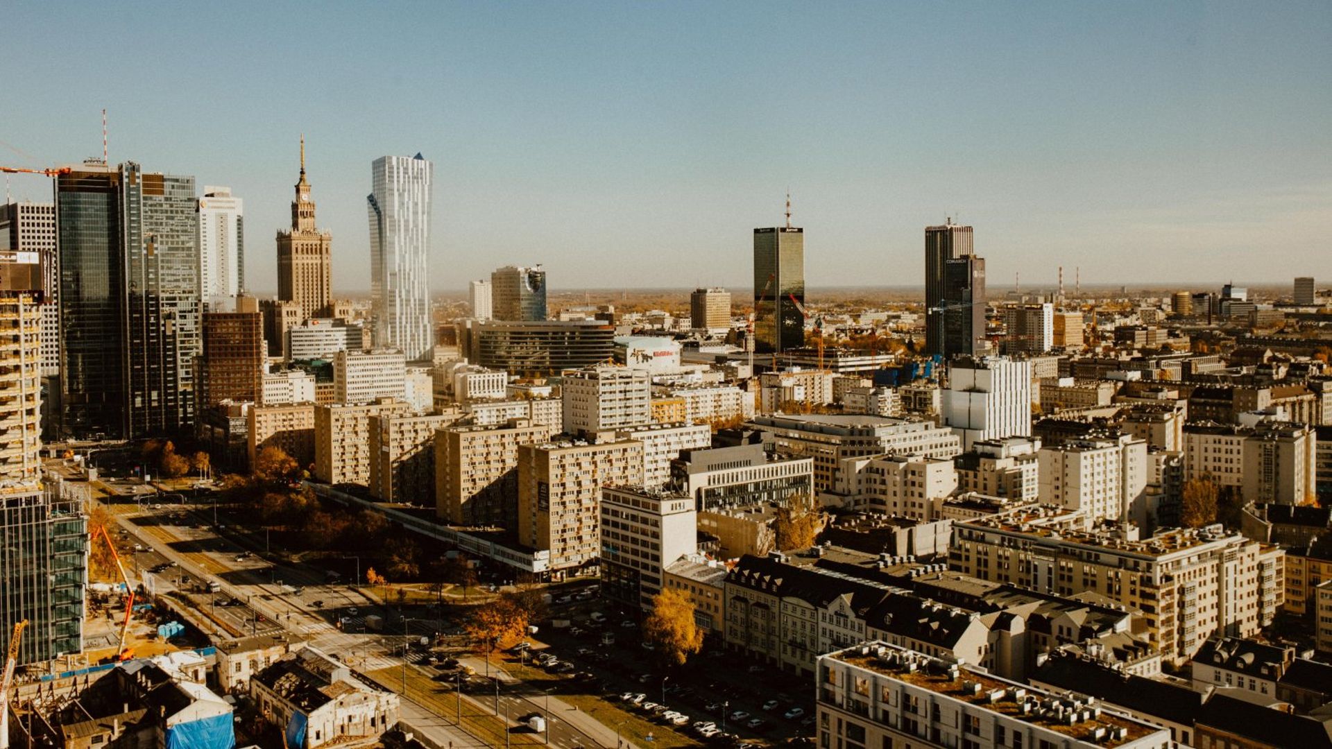  Popyt nie zwalnia a dostępność powierzchni biurowej w Warszawie maleje