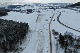 Co się dzieje na budowie trasy S3 pomiędzy Kamienną Górą i Lubawką? [FILM]