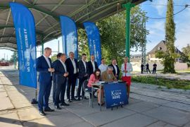 Podpisano umowy na remont Dworca Świebodzkiego we Wrocławiu i modernizację linii kolejowej Zgorzelec - Bogatynia