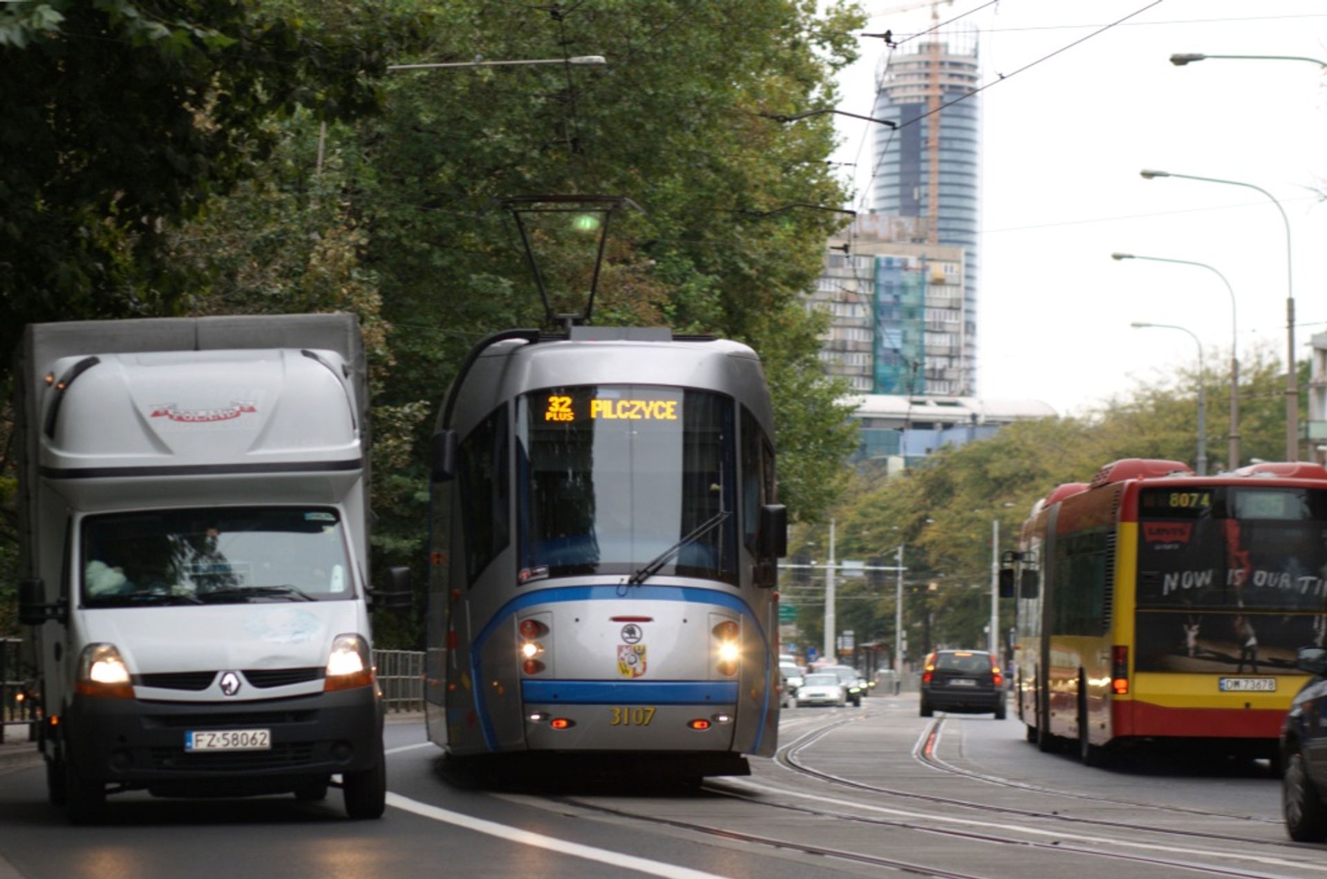  Korek Plus zwalczony do połowy: Podwale ma pas tylko dla autobusów i tramwajów
