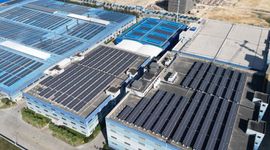 Zielona modernizacja - wyższy podatek od nieruchomości? Panele, ładowarki i magazyny energii pod lupą gmin [KOMENTARZ EKSPERCKI]