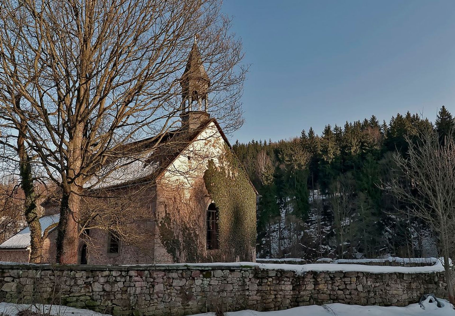 Zabytkowy kościół na Dolnym Śląsku został wystawiony na sprzedaż 