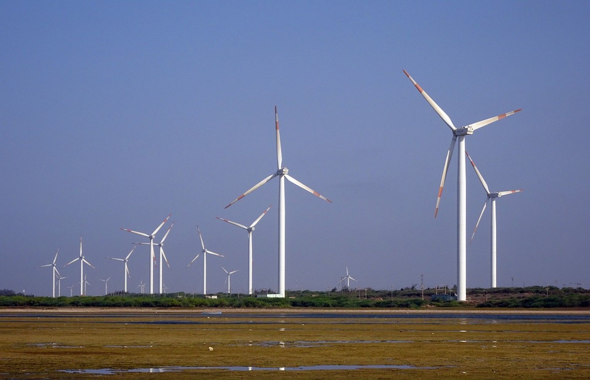 Rząd odblokowuje inwestycje w elektrownie wiatrowe