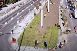 Na budowie nowej trasy tramwajowej przez Popowice powstaje nowe, zielone torowisko [FILM + ZDJĘCIA]