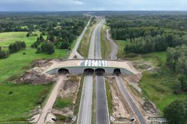 Zachodniopomorskie: Coraz bliżej zakończenia budowy odcinka drogi ekspresowej S11 Bobolice – Szczecinek [FILM]
