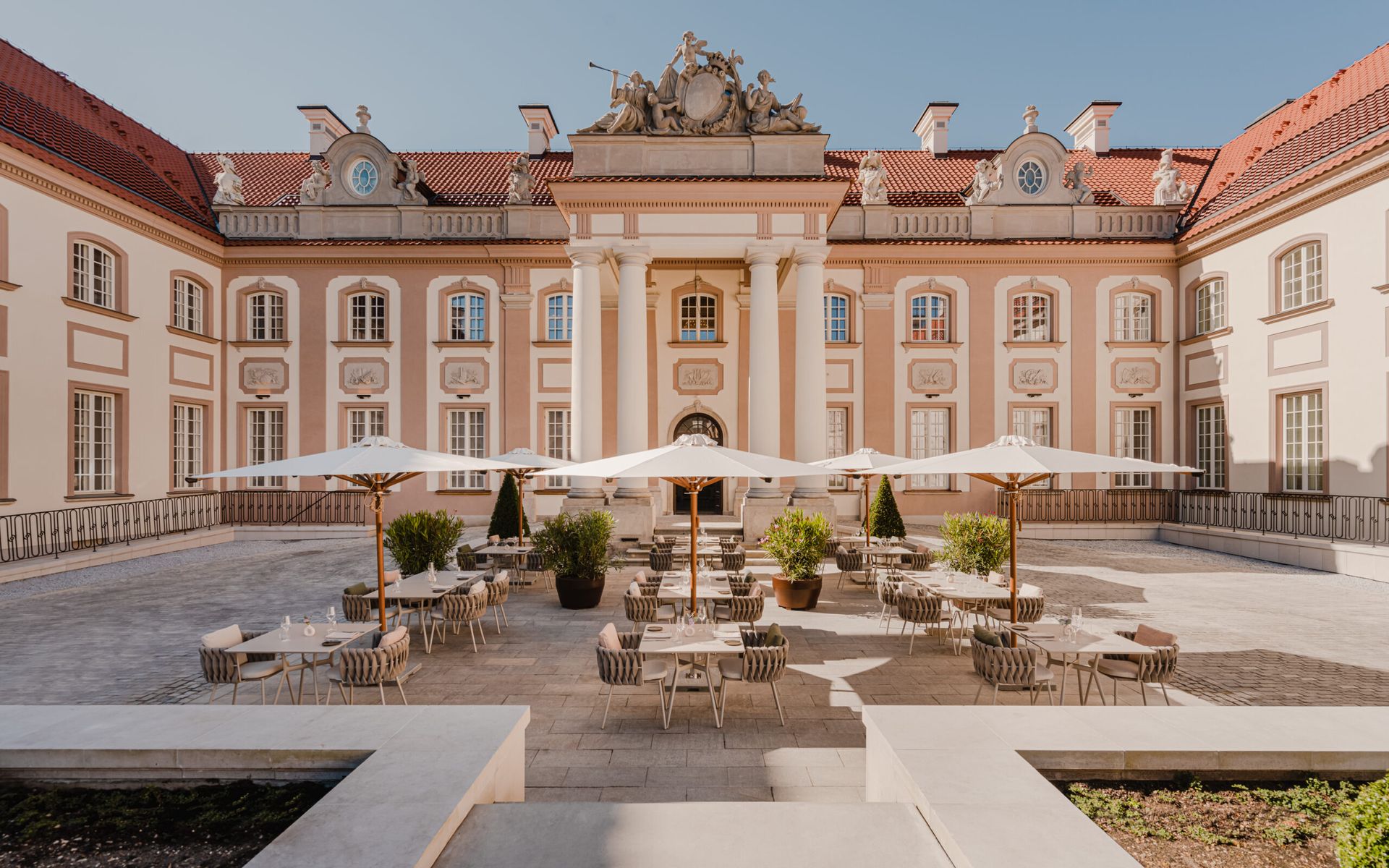 W Warszawie, w dwóch zabytkowych pałacach, ruszył pierwszy w Polsce hotel pod marką Marriott Autograph Collection 