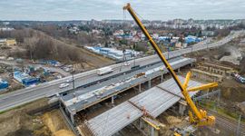 Budowa wiaduktów na Przybyszewskiego i remont ulicy. Jak idą prace? [ZDJĘCIA Z DRONA] 