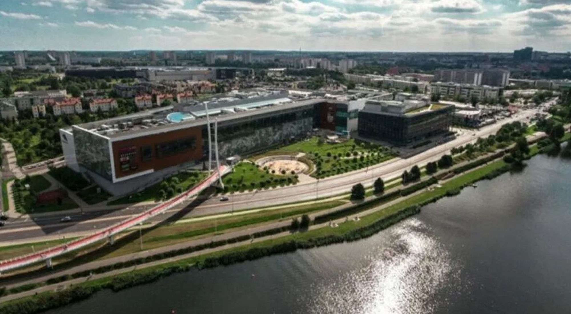 Trwa rozbiórka jednego z największych centrów handlowo-rozrywkowych w