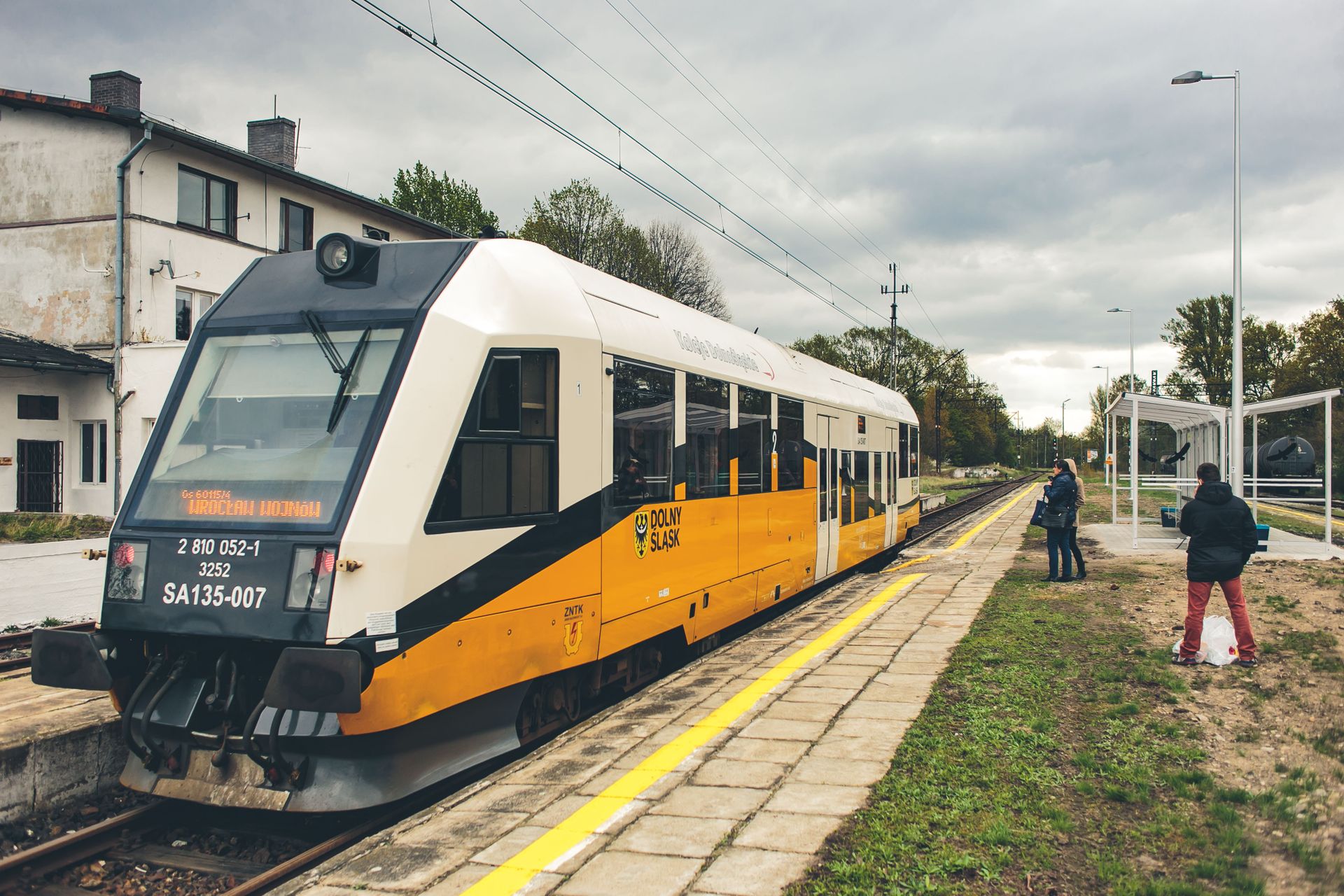 Aglomeracja wrocławska: PKP PLK dołożą kilkadziesiąt milionów do modernizacji linii Wrocław – Jelcz