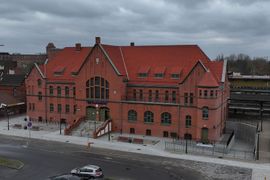 Zabytkowy dworzec Toruń Wschodni otwarty dla podróżnych [FILM]