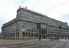 Zabytkowy gmach Banku Gospodarstwa Krajowego w Warszawie zostanie zmodernizowany i przebudowany [WIZUALIZACJE]