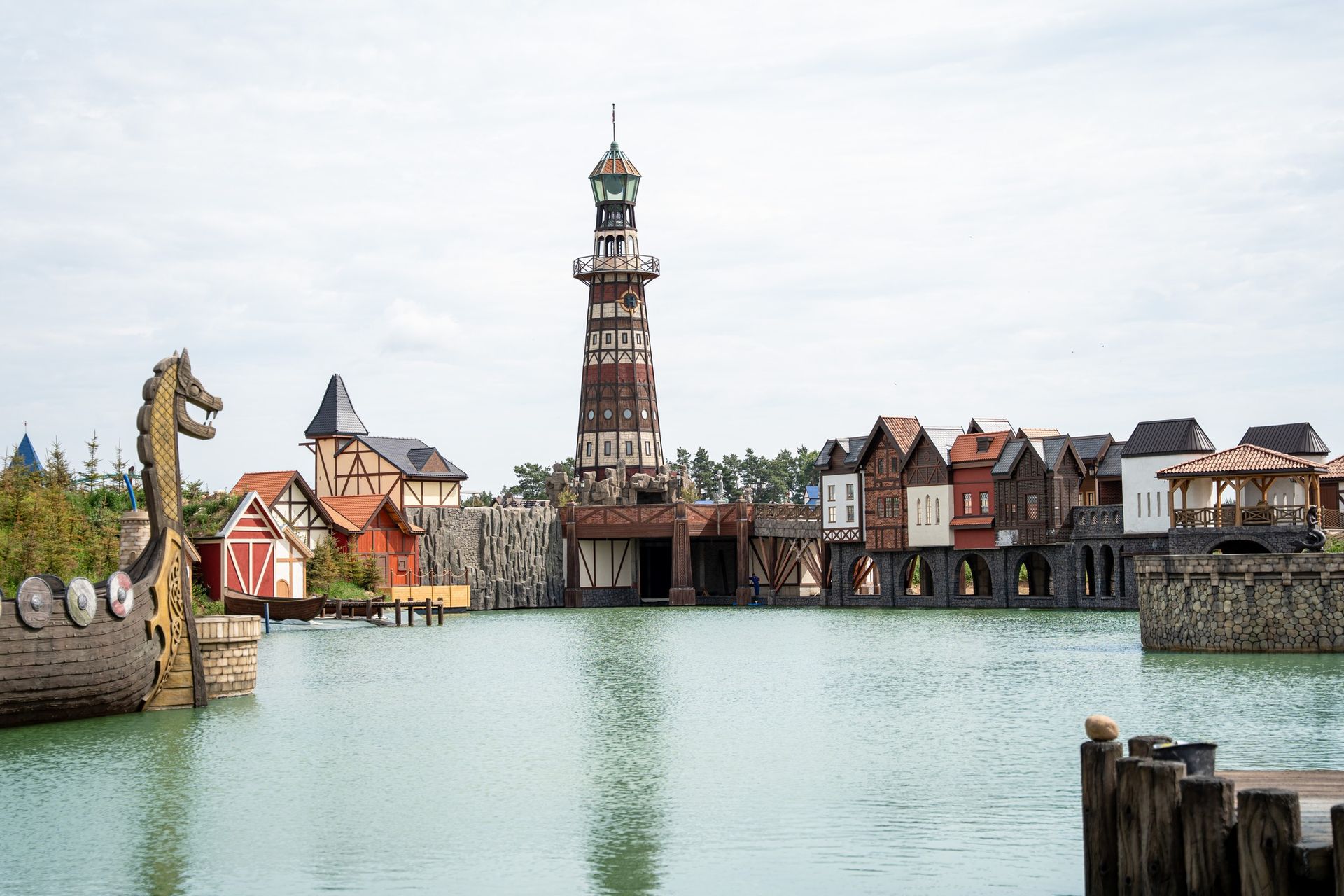 Wielki park rozrywki Hossoland zamknięty. Co poszło nie tak?