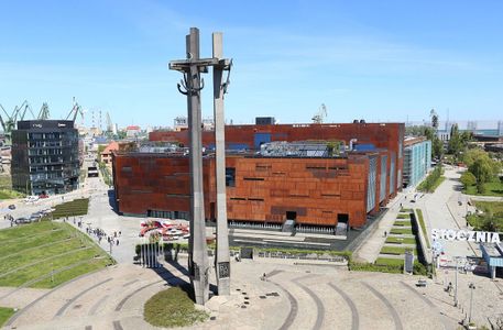 NSZZ "Solidarność" chce wybudować hotel na terenach postoczniowych w Gdańsku, przy ECS
