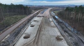 Powstaje odcinek drogi ekspresowej S17 Przełom/Mniów - Kielce [FILM]