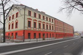 [śląskie] Zabytkowa szkoła zaadaptowana na nowe mieszkania komunalne w Bielsku-Białej