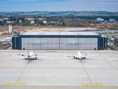 Rozbudowa bazy serwisowej w Porcie Lotniczym Katowice: czwarty hangar oddany do użytku [FILM]