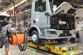 Globalny gigant motoryzacyjny, niemiecka firma MAN, kontynuuje inwestycje w Polsce