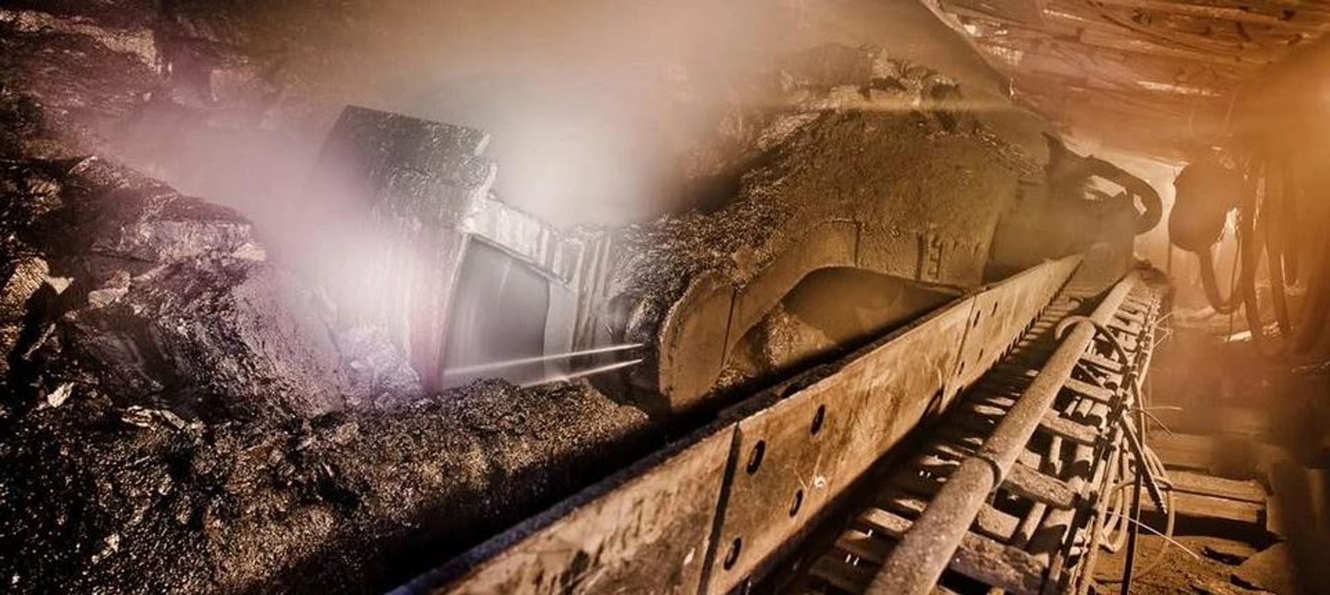 Duże pokłady dobrego, polskiego węgla. W kopalni Pniówek uruchomiono dwie nowe ściany