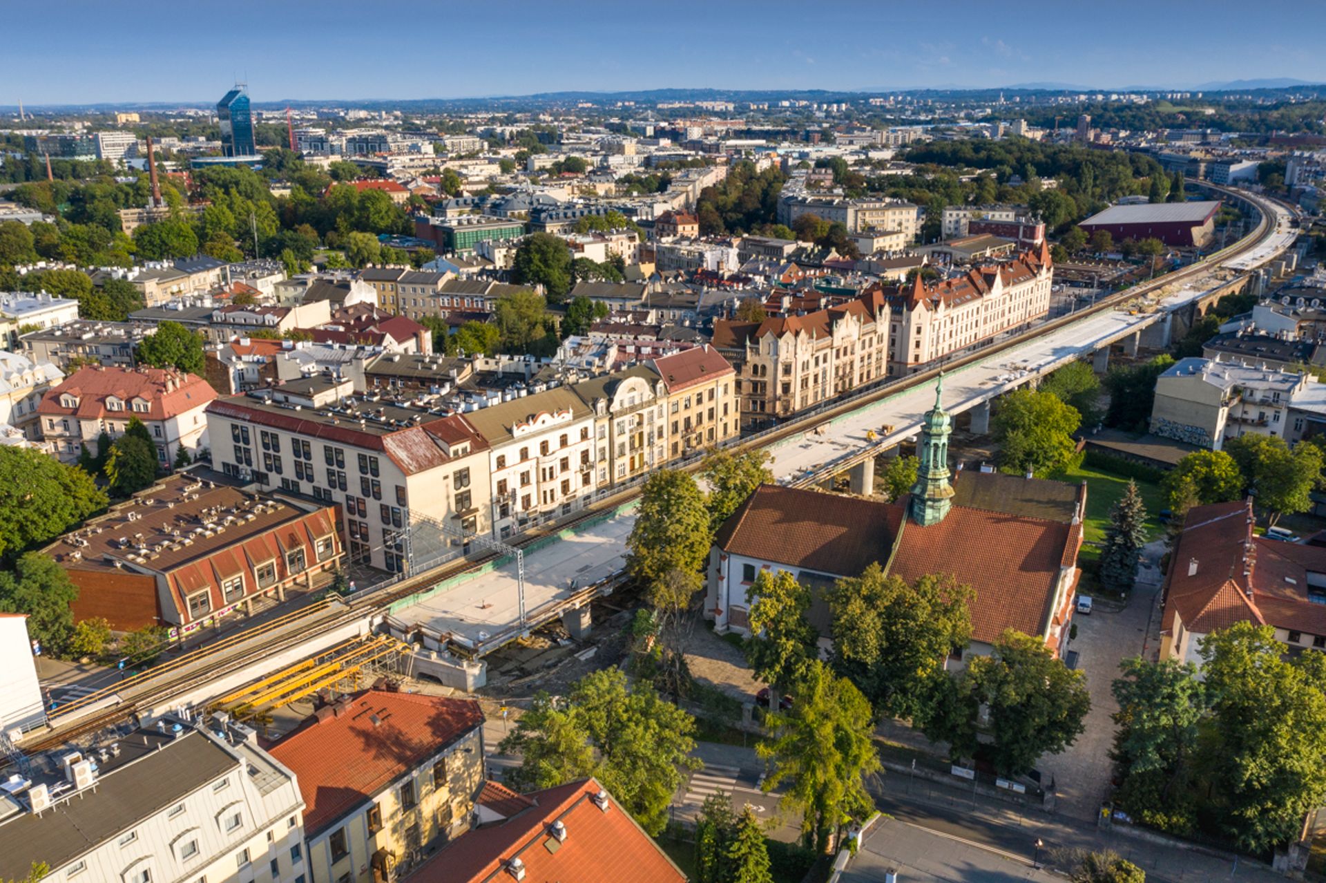 Kraków: tereny pod kolejowymi estakadami zostaną zagospodarowane