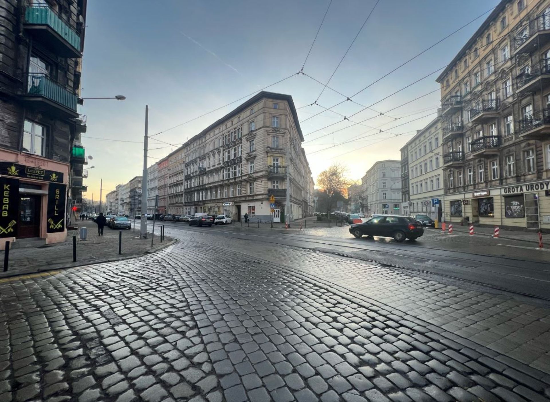 Gruntowna modernizacja ul. Słowiańskiej we Wrocławiu coraz bliżej