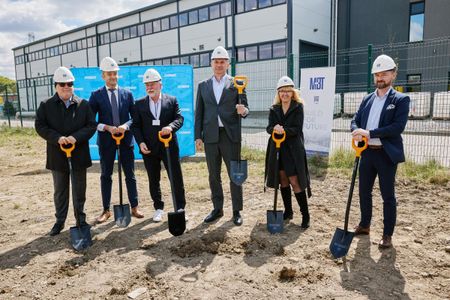 PONAR Wadowice inwestuje w woj. śląskim i wchodzi głębiej w sektor obronny
