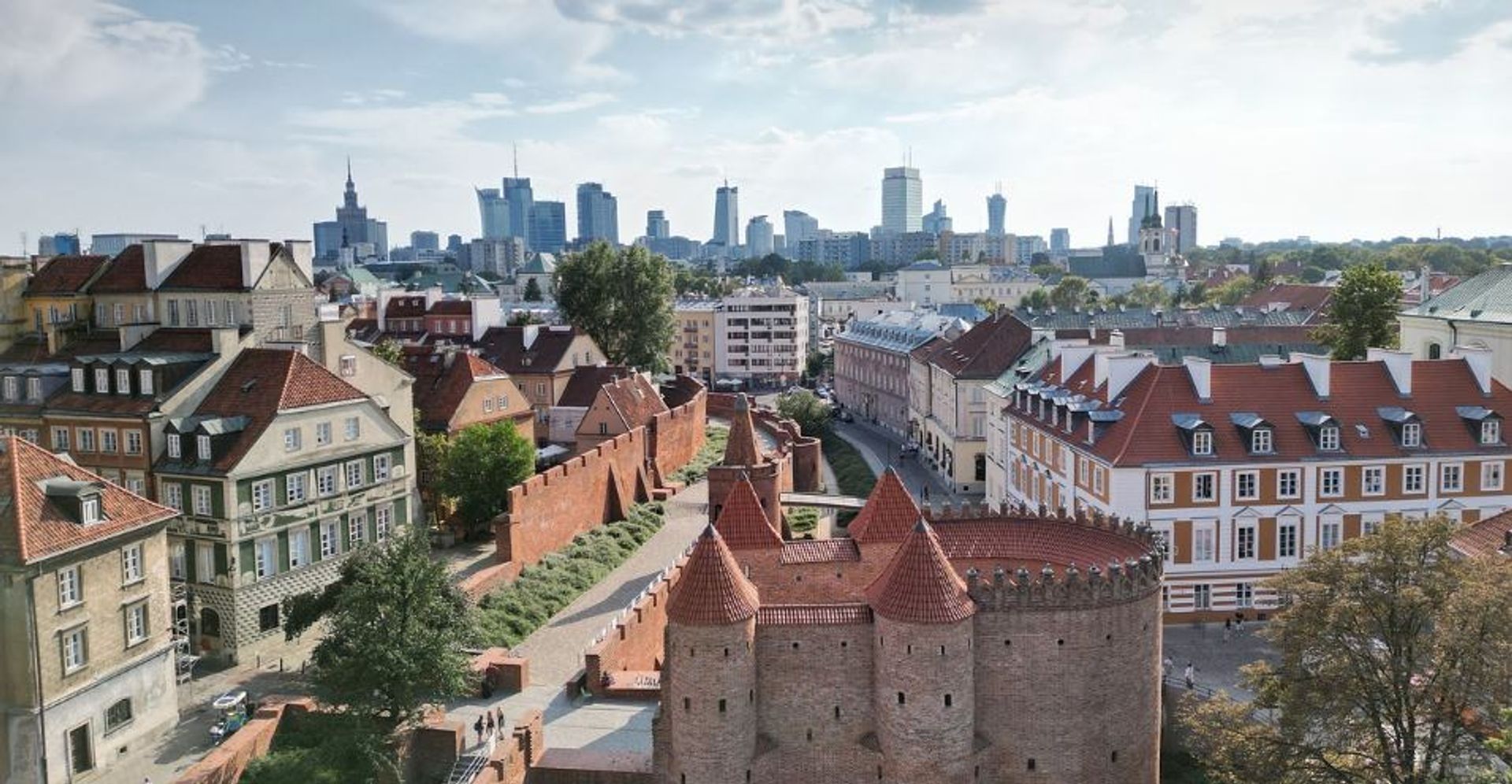 Kolejne warszawskie zabytki odzyskały świetność