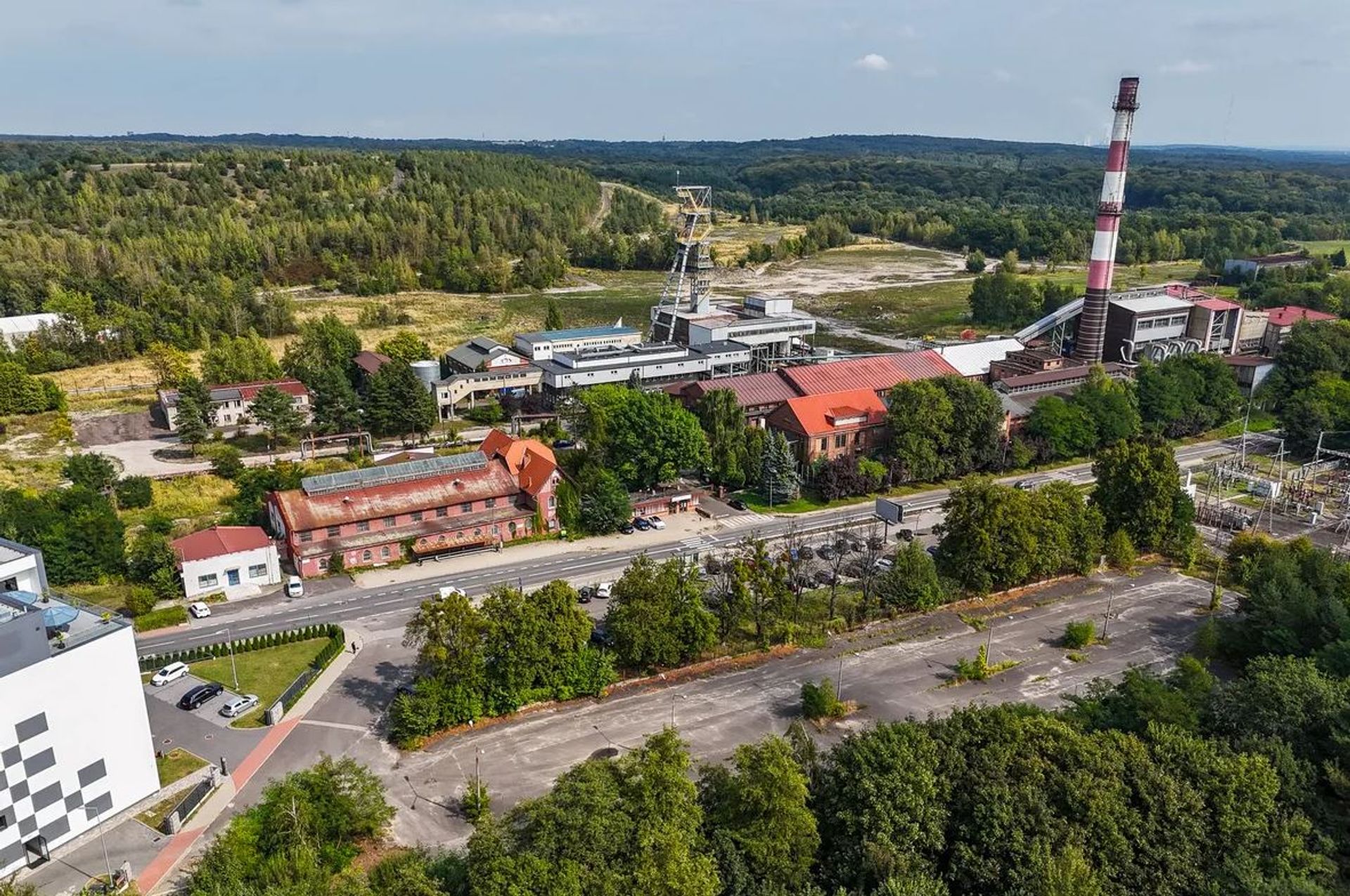 Na terenie po dawnej kopalni "Boże Dary" w Katowicach powstanie nowy miejski basen. Wybrano wykonawcę 