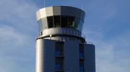 Kraków: Nowa wieża kontroli lotów pracuje pełną parą