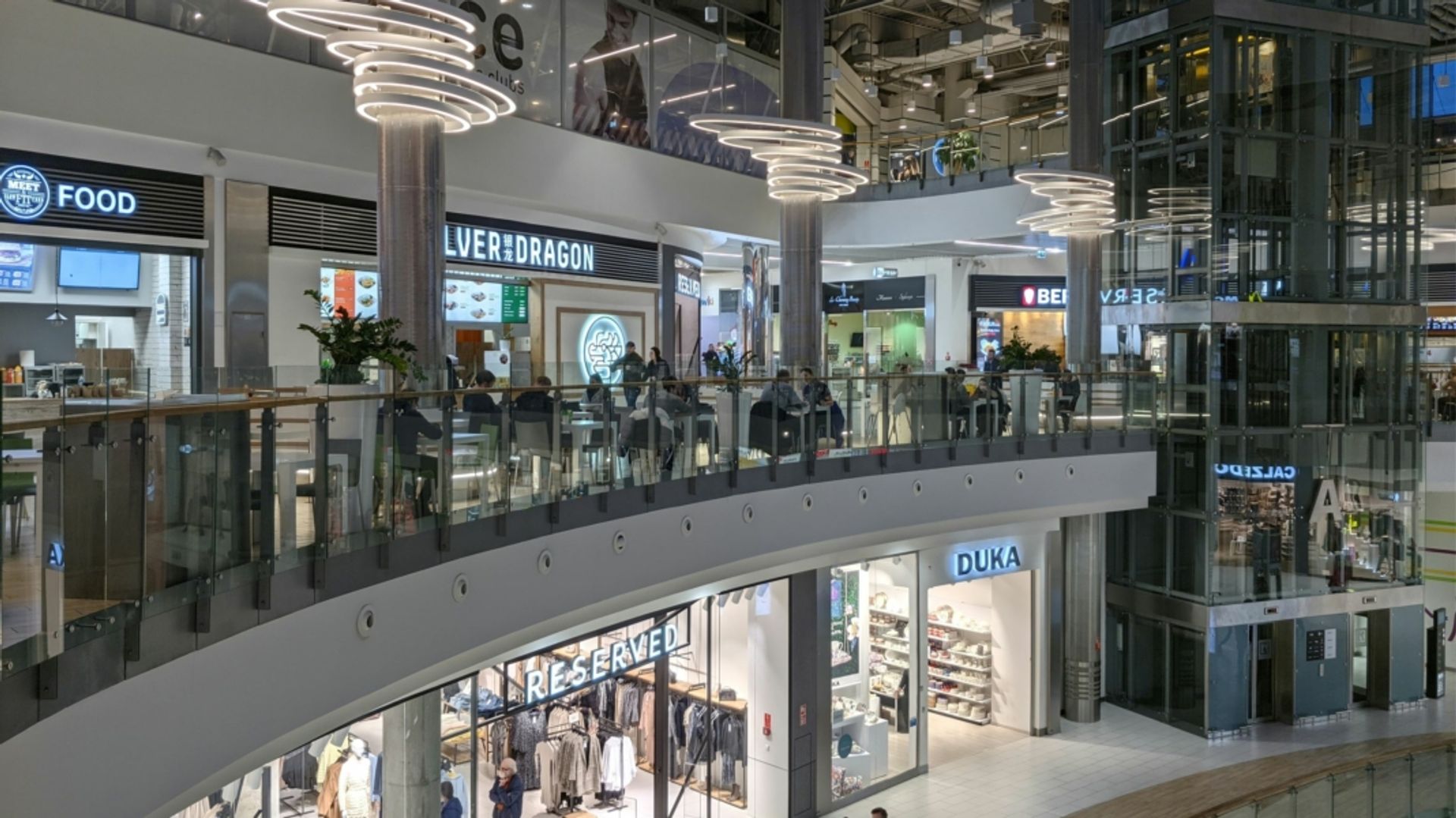 Centrum handlowe Forum Gliwice z nowymi sklepami