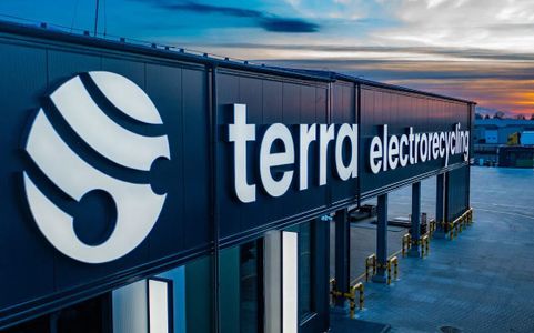 Innowacyjny zakład Terra Electrorecycling pod Warszawą już działa! [FILMY]
