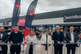 Pod Łodzią otwarty został nowy park handlowy