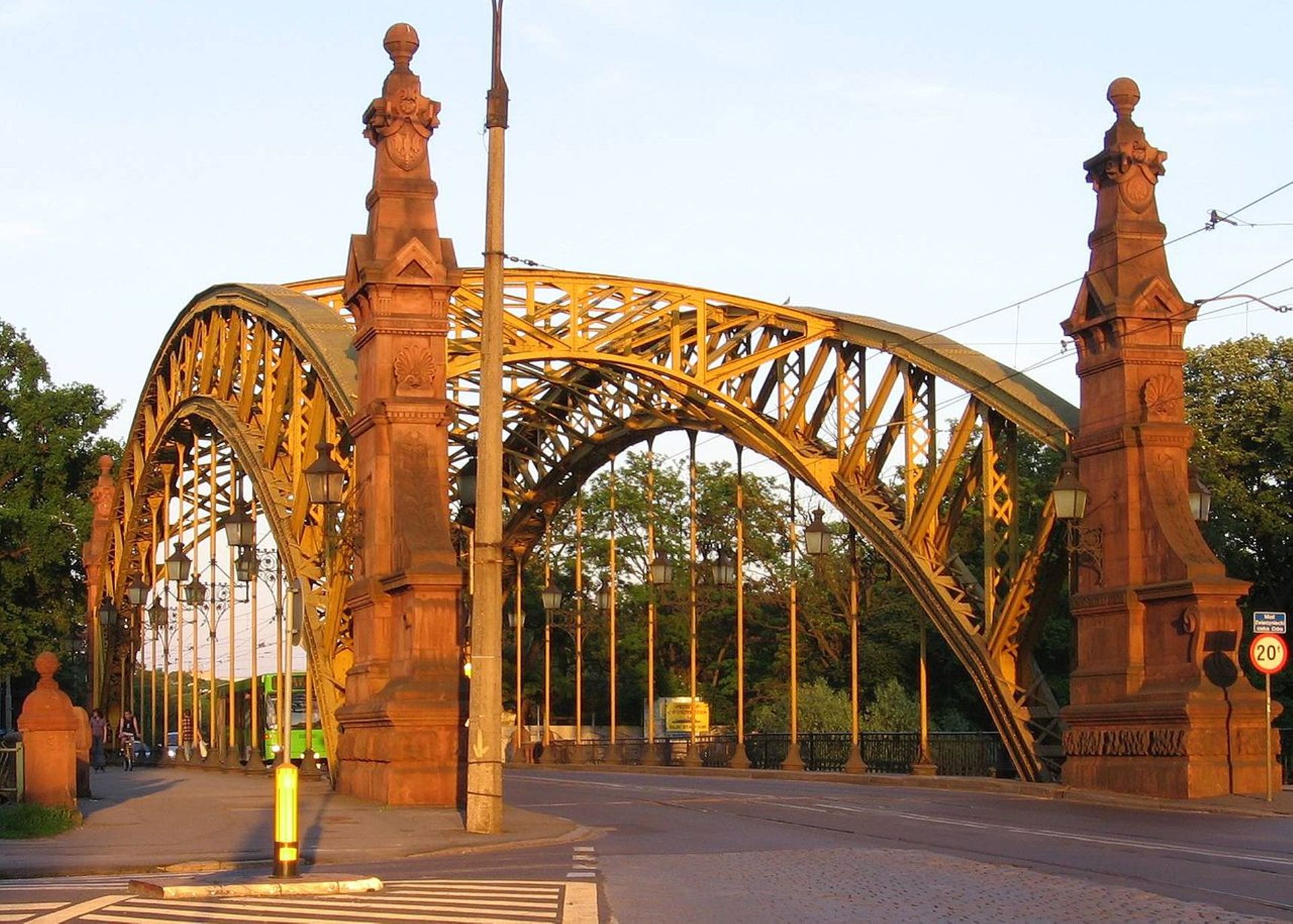 Trzy firmy chcą remontować most Zwierzyniecki we Wrocławiu