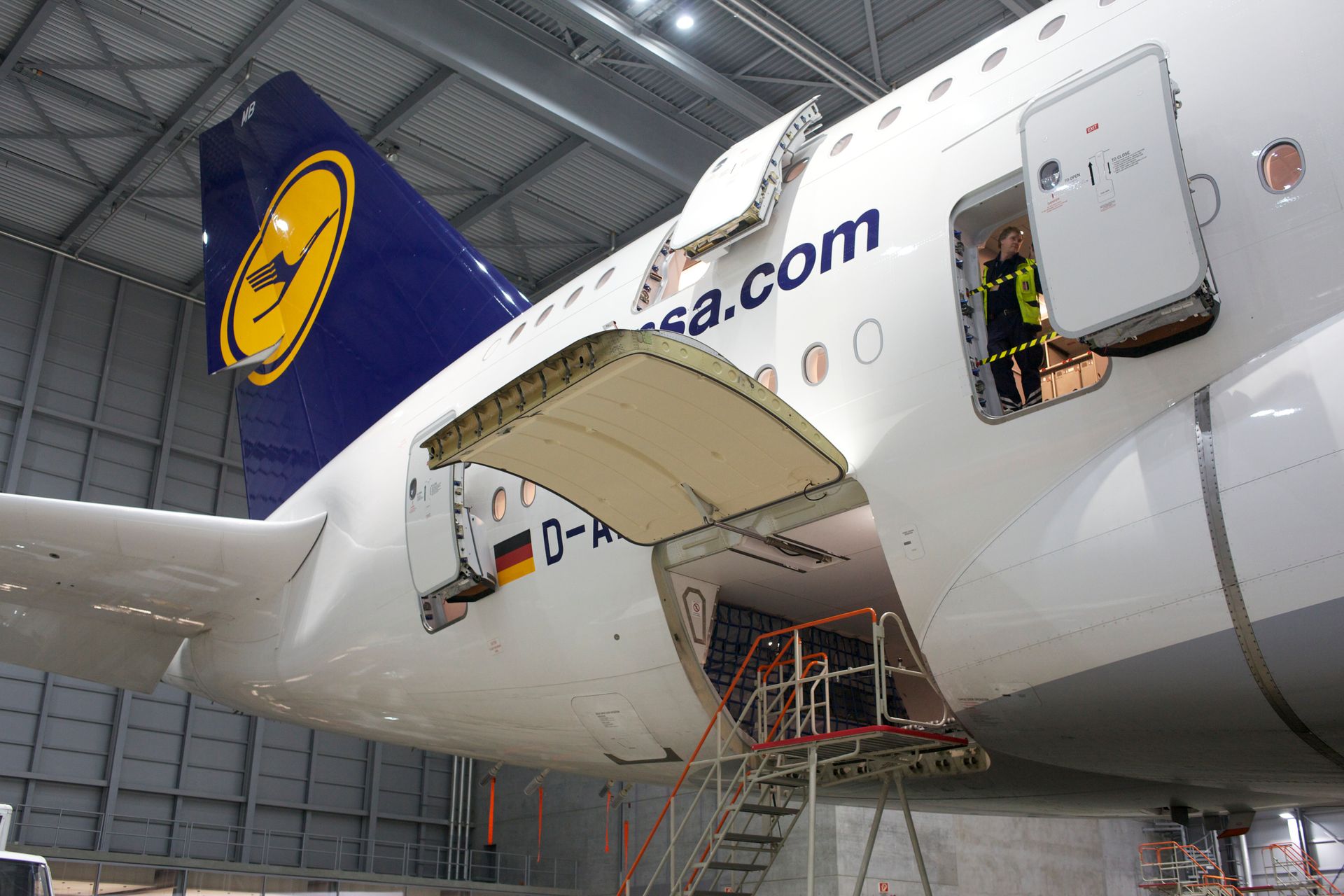  Lufthansa inwestuje w Środzie Śląskiej. Miliard złotych i 500 miejsc pracy