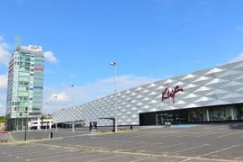 Warszawa: trzy galerie handlowe do rozbiórki. Co powstanie w ich miejscu?