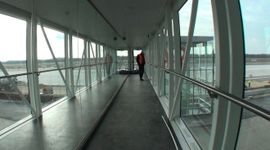 [Wrocław] Rękawy przy nowym terminalu lotniska w końcu mają zacząć działać