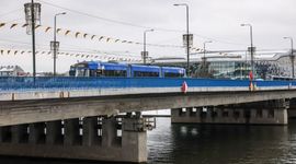 Kraków: Samochody wróciły na most Grunwaldzki dwa tygodnie przed terminem