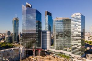 Banki zdominowały rynek powierzchni biurowych w Warszawie