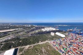 Portu Gdańsk podpisał umowę przedwstępną z Baltic Hub Container Terminal na najem terenu w głębokowodnej części Portu