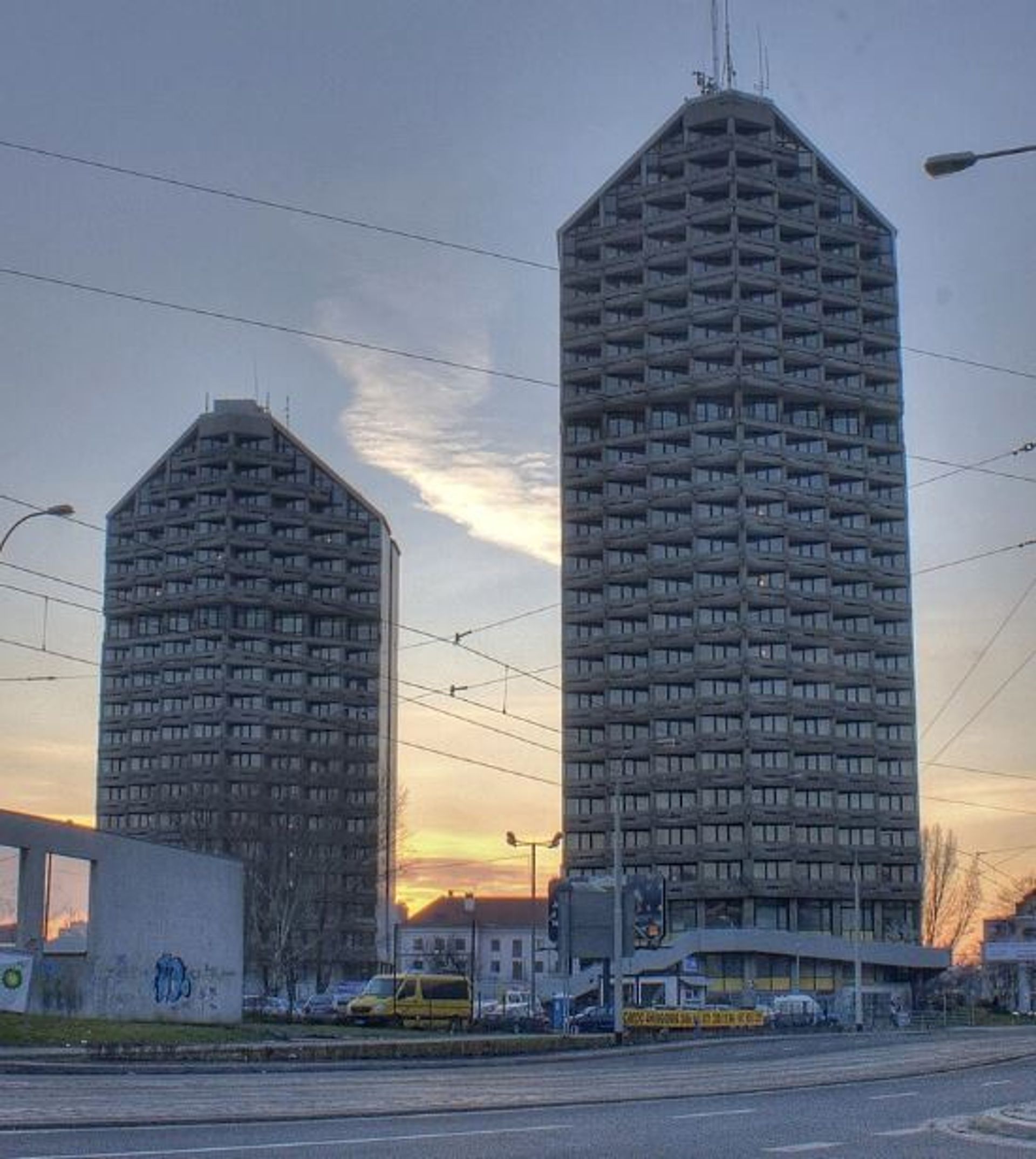 Do "Kredki" i "Ołówka" dołączy kolejny, wysoki budynek?